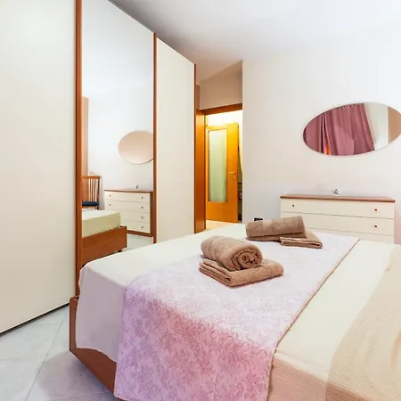 Sweet 2 Apartment *
